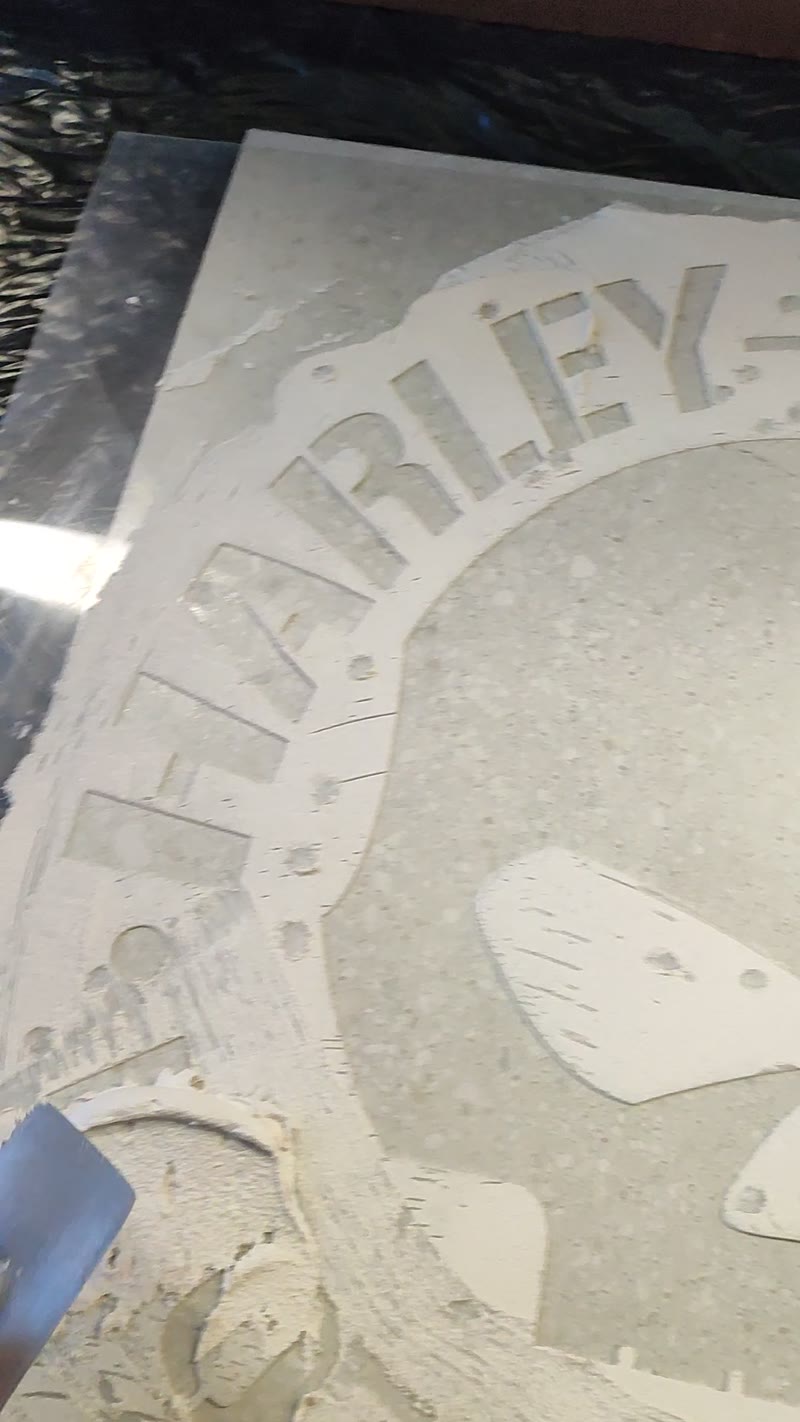 Hand-working the textured relief